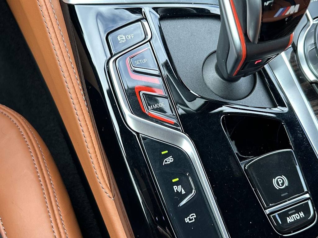 Thumbnail: 2023 BMW M5 - 28