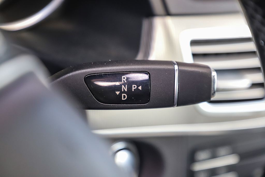 Thumbnail: 2016 Mercedes-Benz E-Class - 13