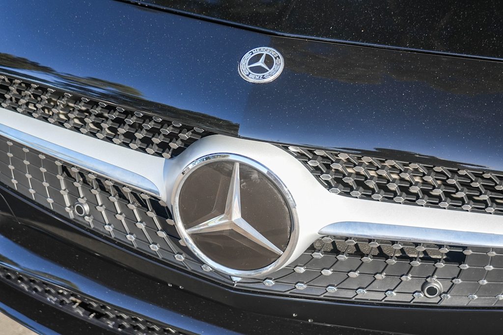 Thumbnail: 2019 Mercedes-Benz SL-Class - 6