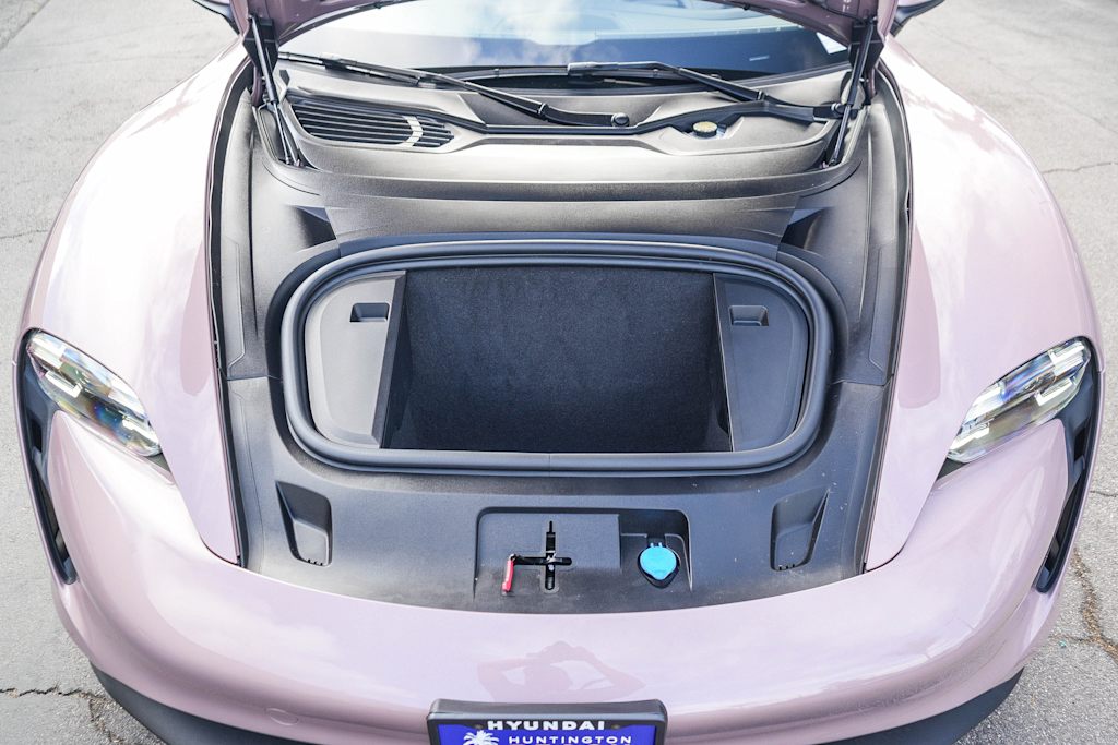 Thumbnail: 2023 Porsche Taycan - 27