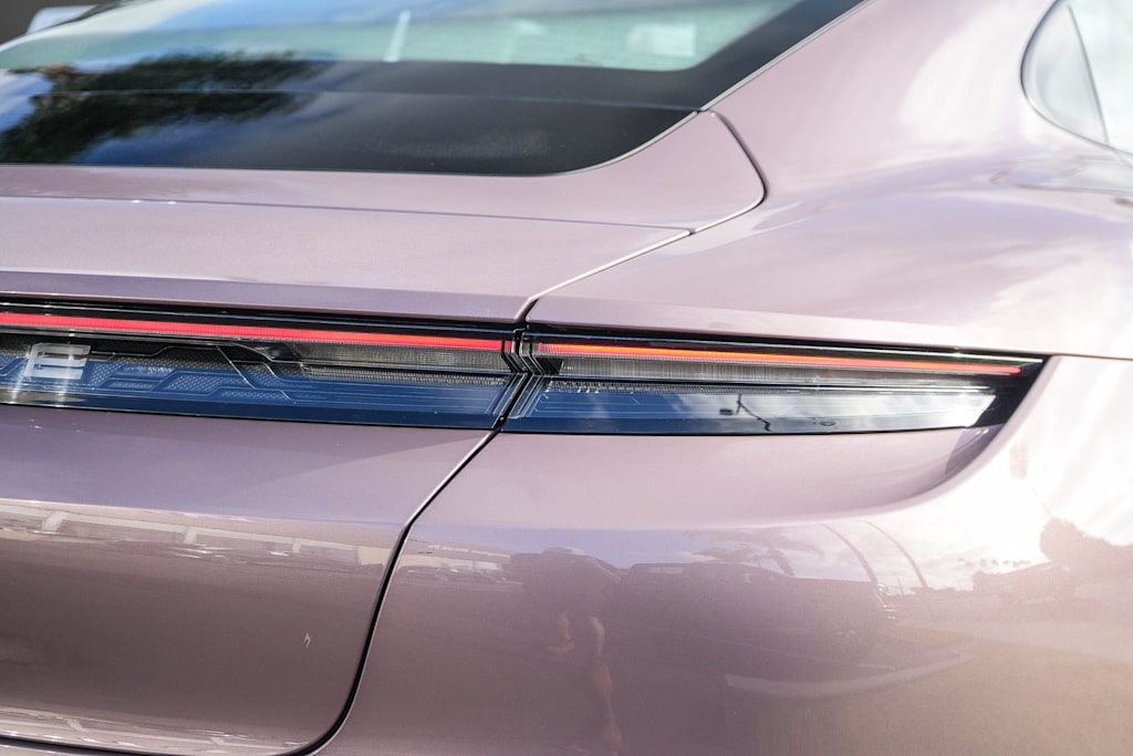 Thumbnail: 2023 Porsche Taycan - 20