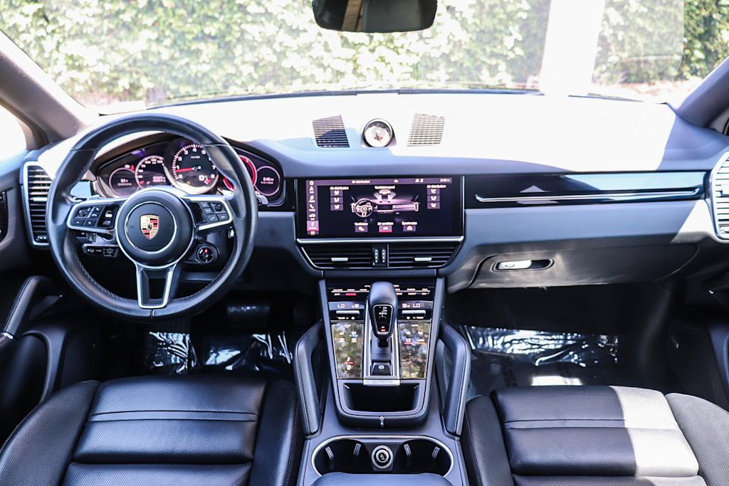 Thumbnail: 2021 Porsche Cayenne - 2