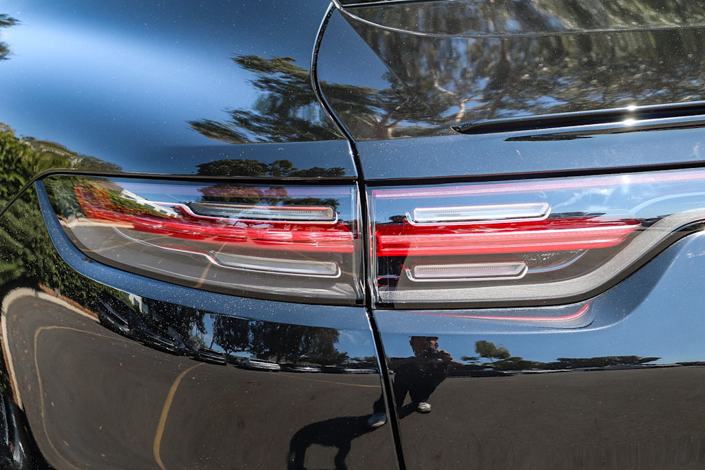 Thumbnail: 2021 Porsche Cayenne - 23
