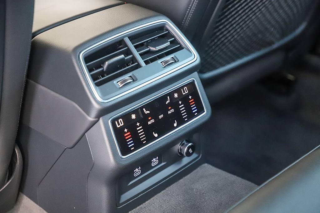 Thumbnail: 2021 Audi RS 7 - 28