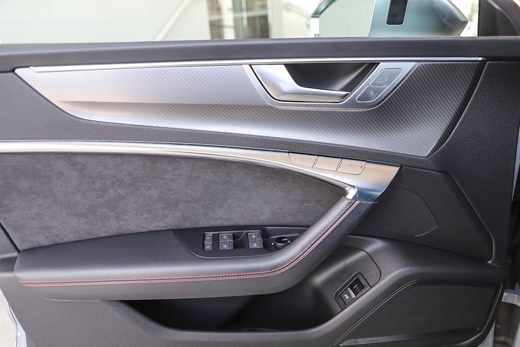 Thumbnail: 2021 Audi RS 7 - 29