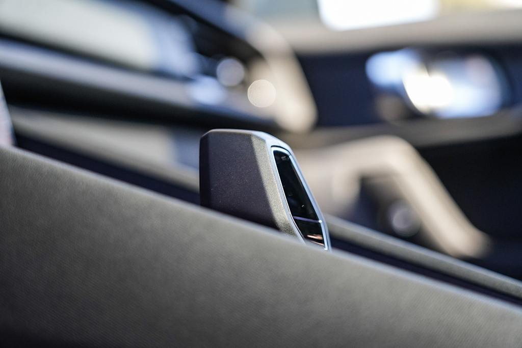 Thumbnail: 2023 Polestar 2 - 24