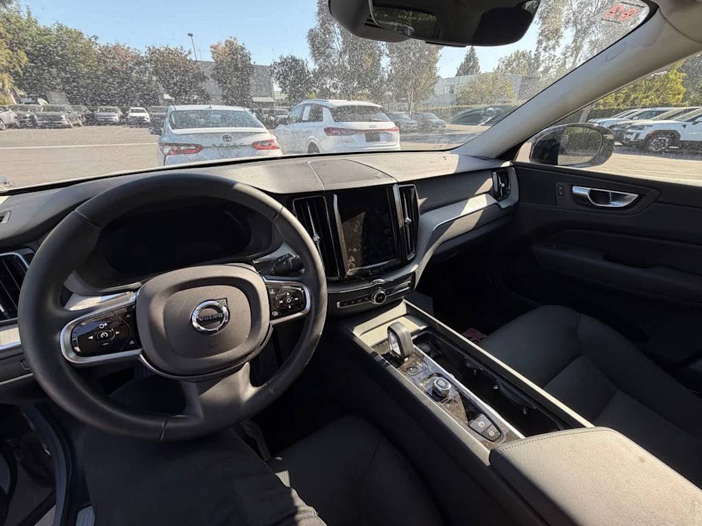 Thumbnail: 2025 Volvo XC60 - 2