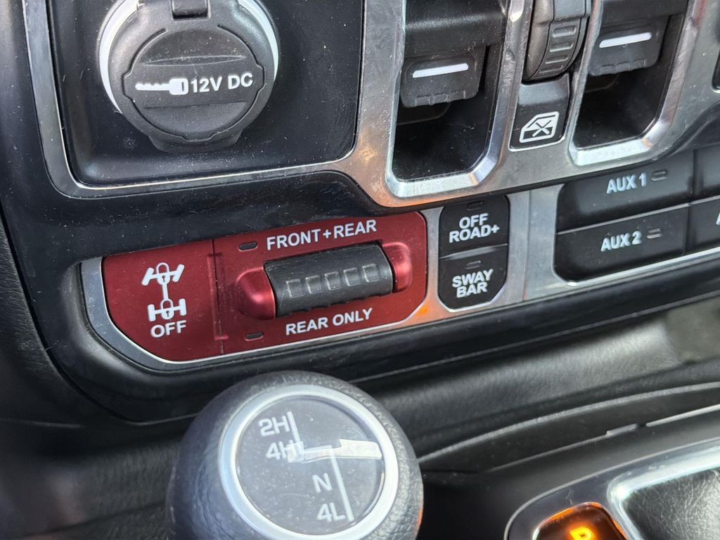 Thumbnail: 2024 Jeep Wrangler - 28