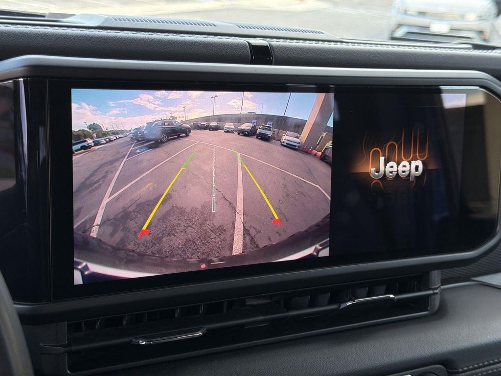 Thumbnail: 2024 Jeep Wrangler - 25