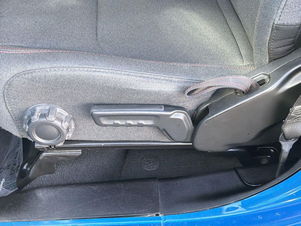 Thumbnail: 2024 Jeep Wrangler - 30