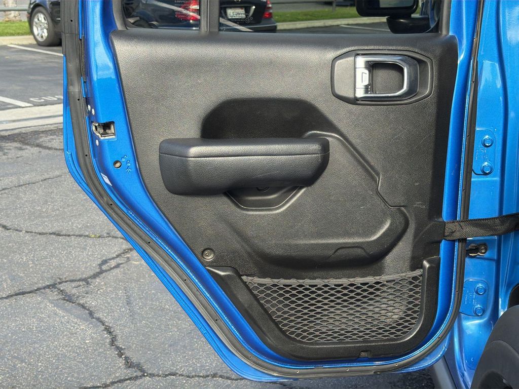 Thumbnail: 2024 Jeep Wrangler - 31