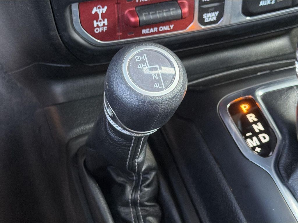 Thumbnail: 2024 Jeep Wrangler - 27