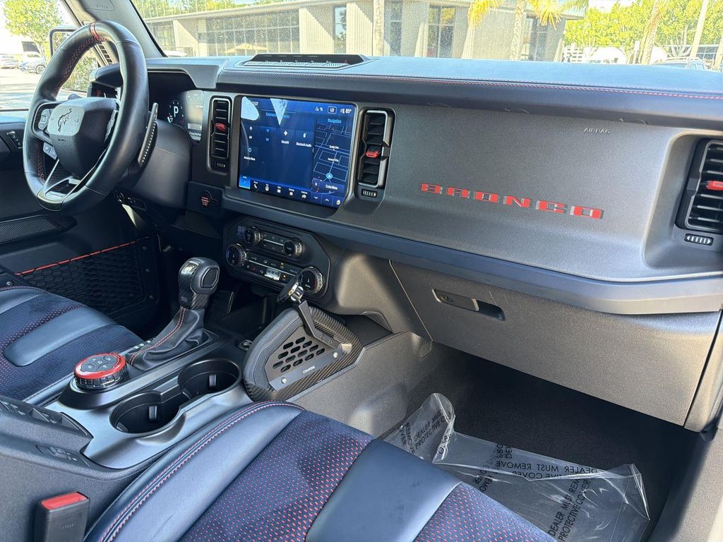 Thumbnail: 2022 Ford Bronco - 12