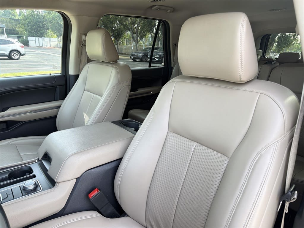 Thumbnail: 2023 Ford Expedition MAX - 11