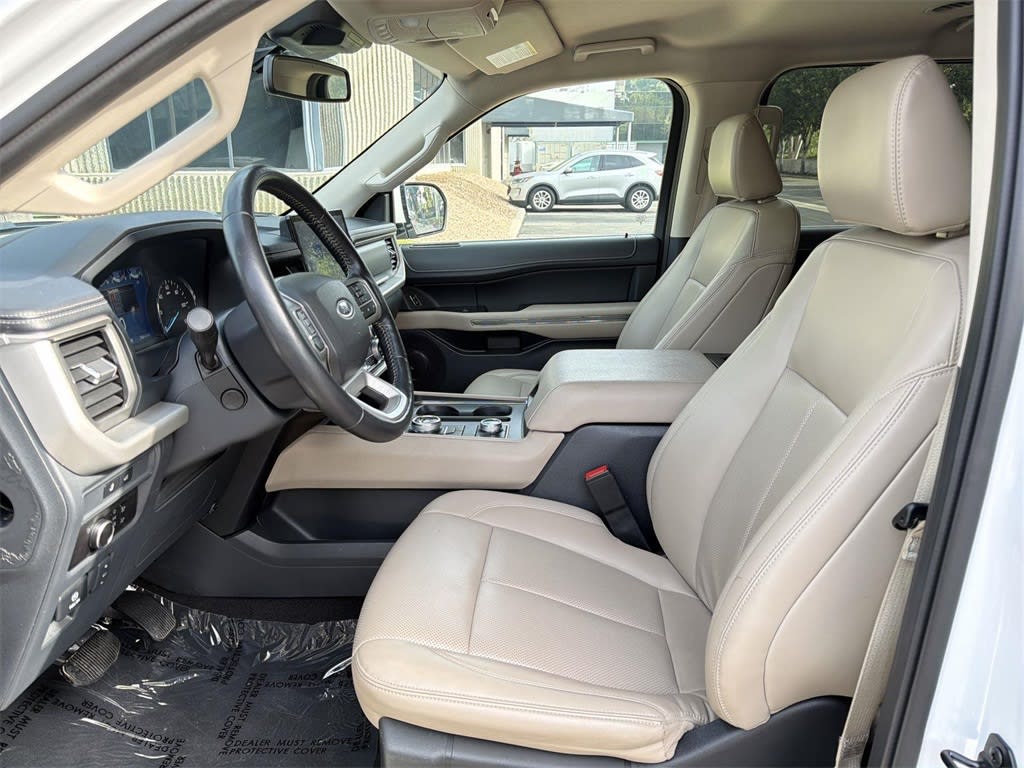 Thumbnail: 2023 Ford Expedition MAX - 10