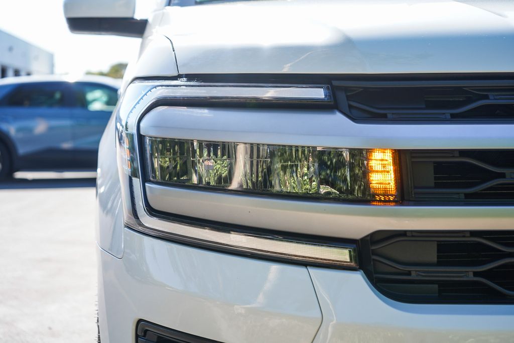 Thumbnail: 2023 Ford Expedition - 6