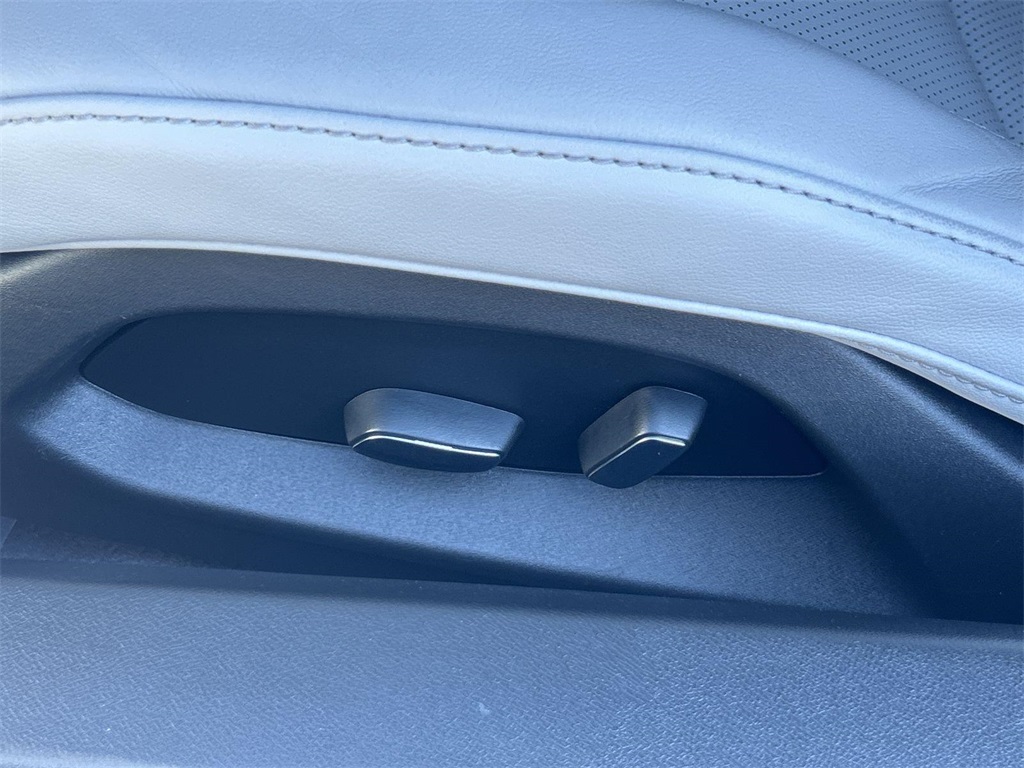 Thumbnail: 2023 Chevrolet Corvette - 38