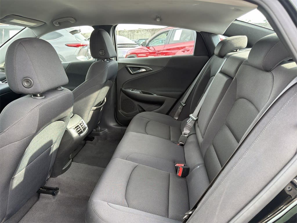 Thumbnail: 2023 Chevrolet Malibu - 12