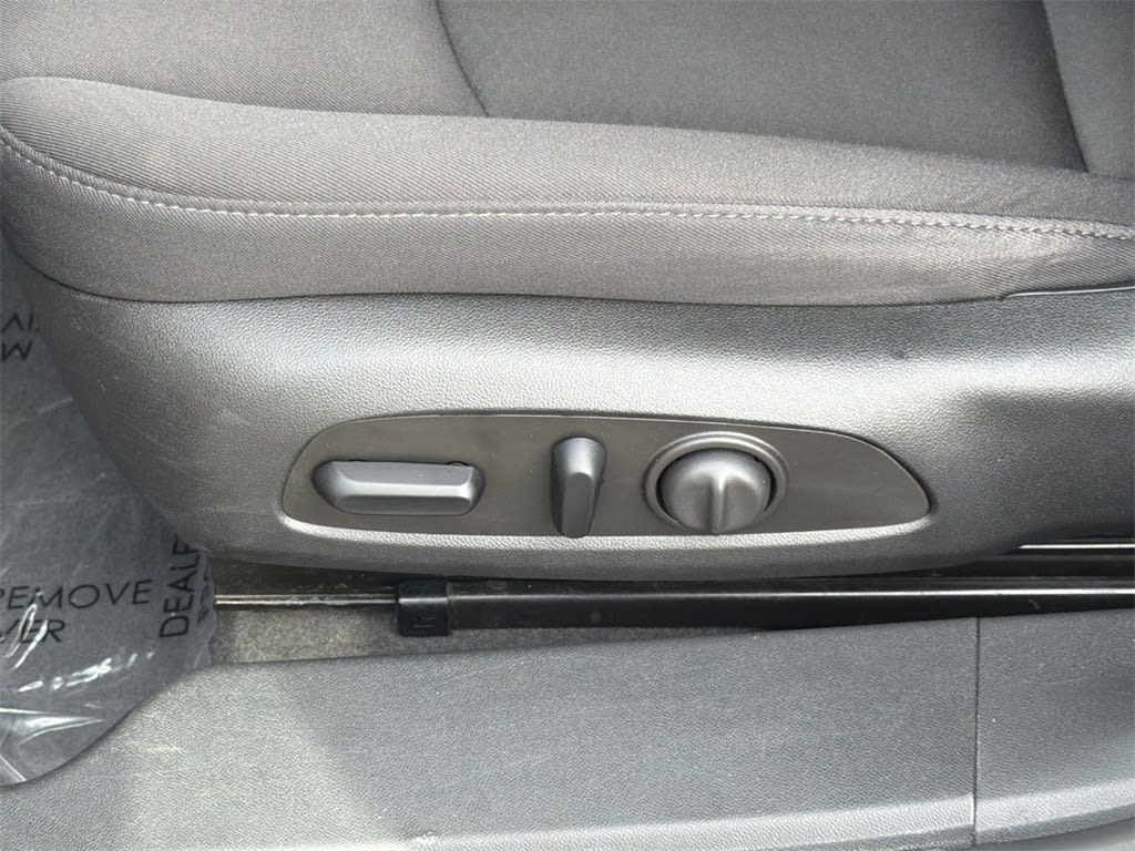 Thumbnail: 2023 Chevrolet Malibu - 30