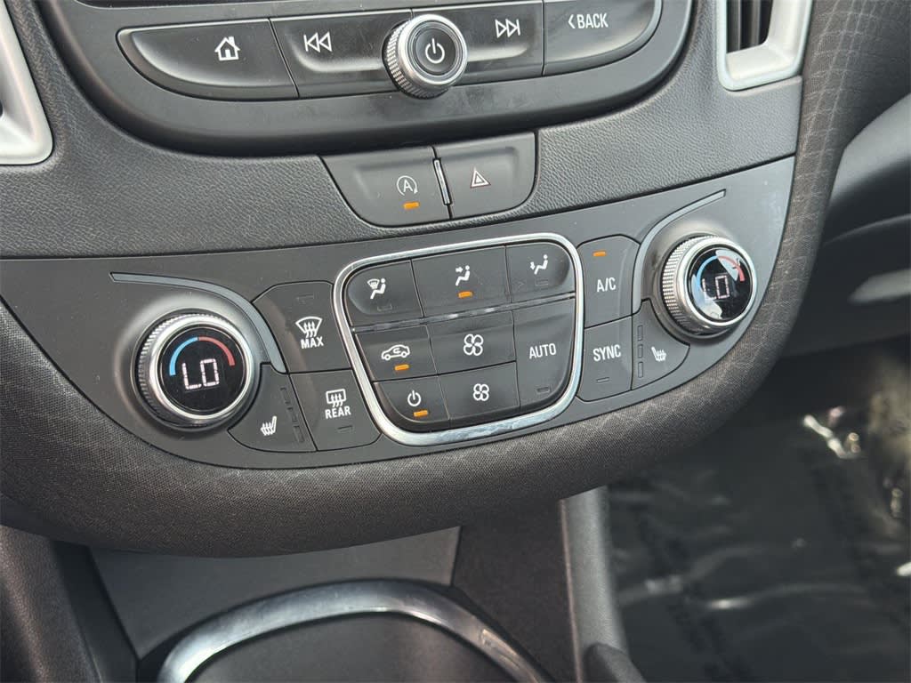 Thumbnail: 2023 Chevrolet Malibu - 25