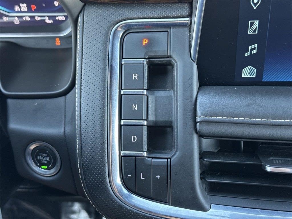 Thumbnail: 2023 Chevrolet Suburban - 15