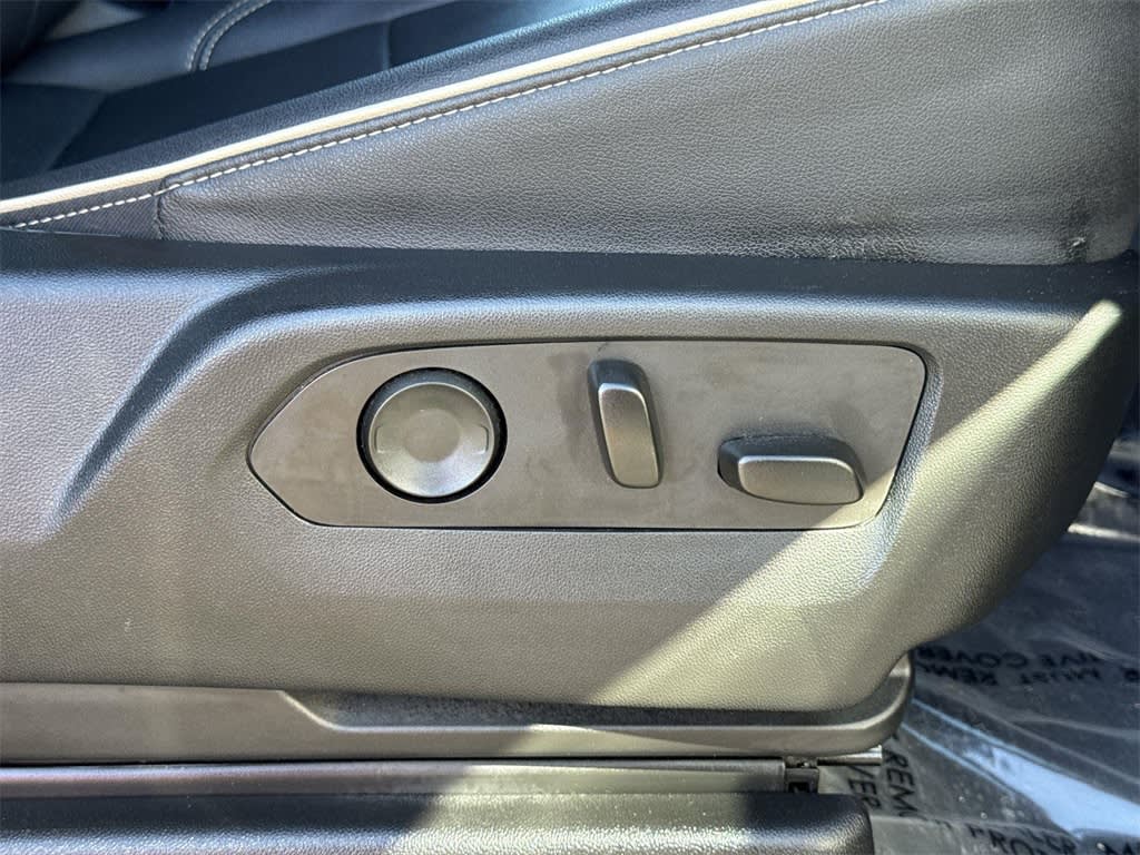 Thumbnail: 2023 Chevrolet Suburban - 40