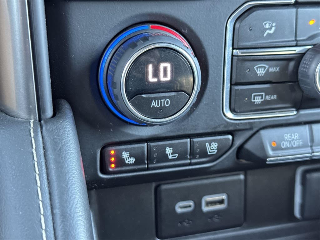 Thumbnail: 2023 Chevrolet Suburban - 29