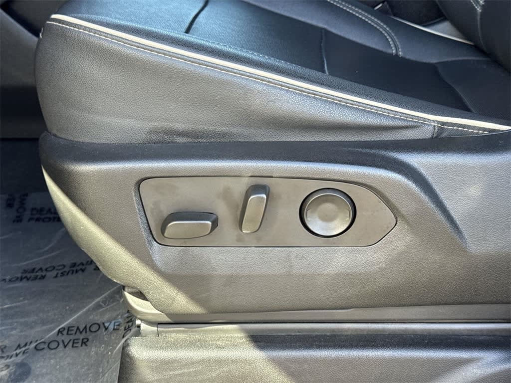 Thumbnail: 2023 Chevrolet Suburban - 32