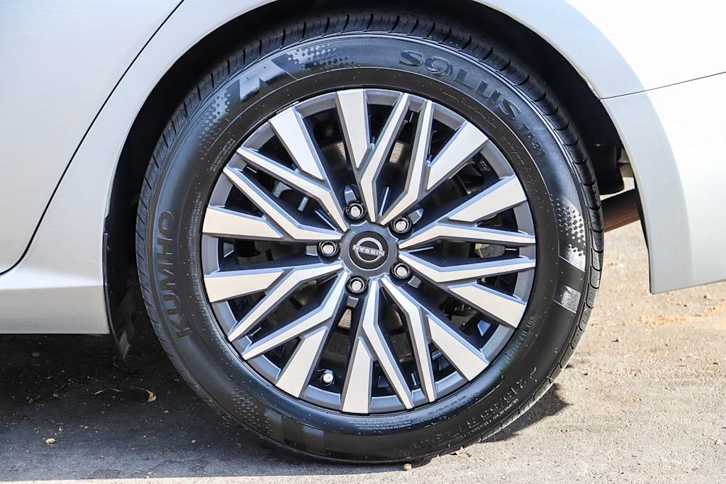 Thumbnail: 2024 Nissan Altima - 22