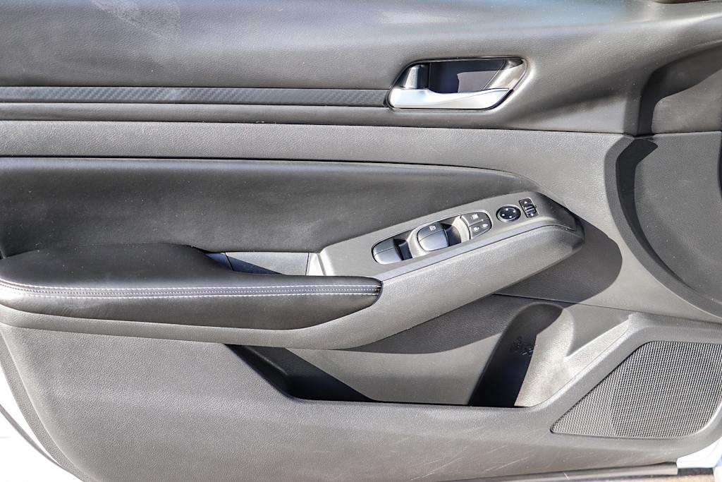 Thumbnail: 2024 Nissan Altima - 25