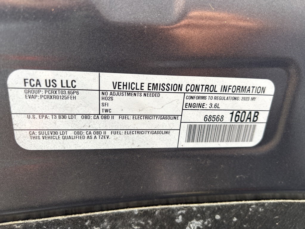 Thumbnail: 2023 Chrysler Pacifica - 8