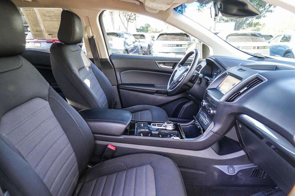 Thumbnail: 2020 Ford Edge - 10