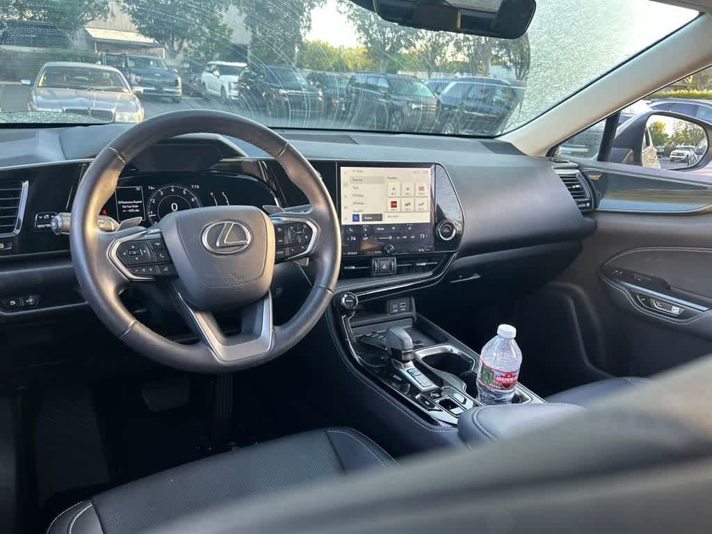 Thumbnail: 2024 Lexus ES - 2