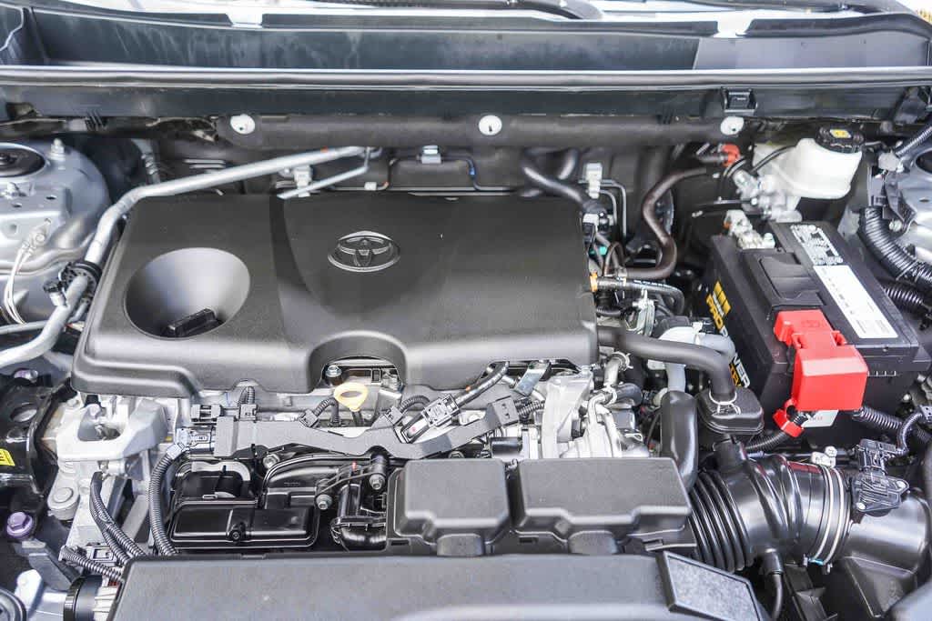 Thumbnail: 2021 Toyota RAV4 - 8