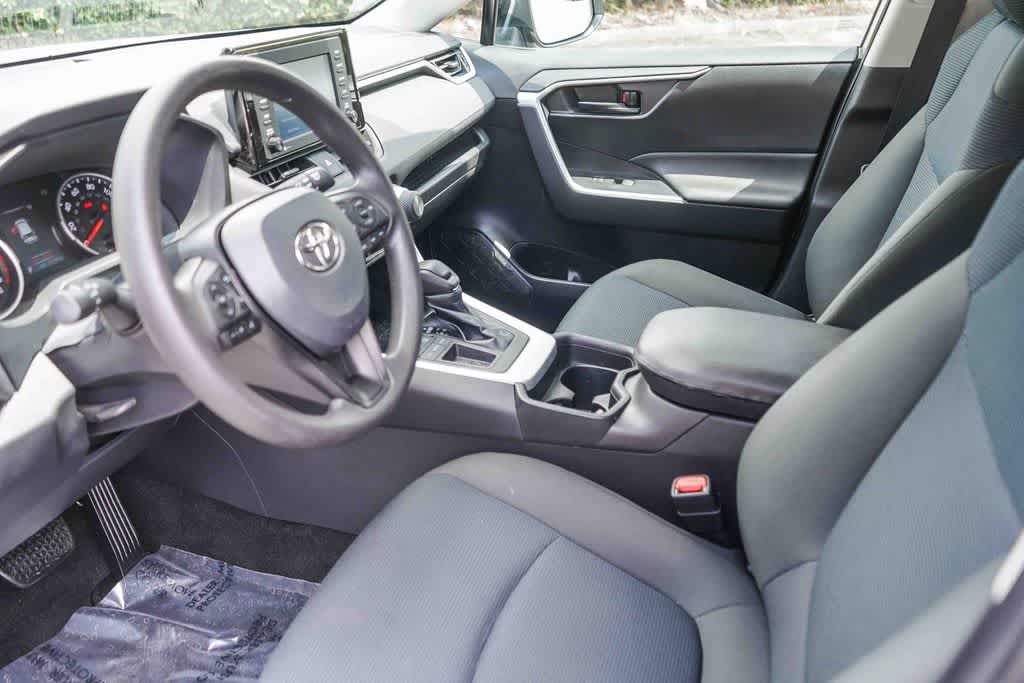 Thumbnail: 2021 Toyota RAV4 - 11