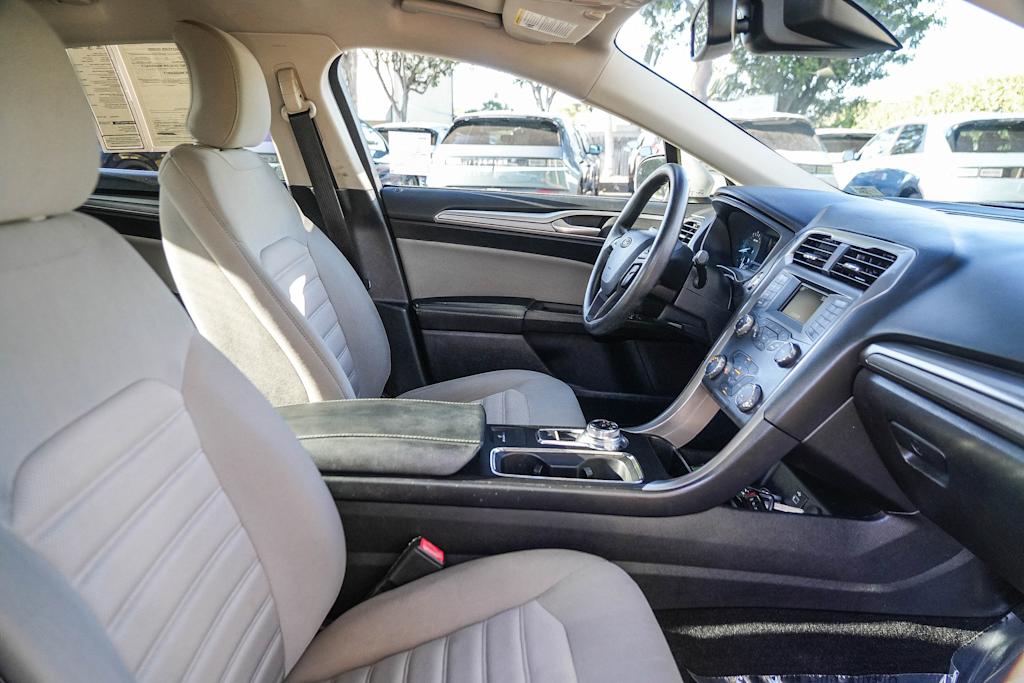 Thumbnail: 2019 Ford Fusion - 10