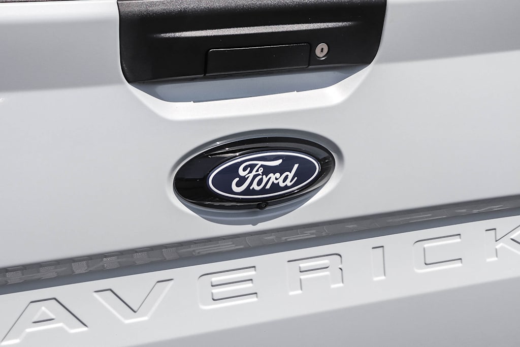 Thumbnail: 2025 Ford Maverick - 24