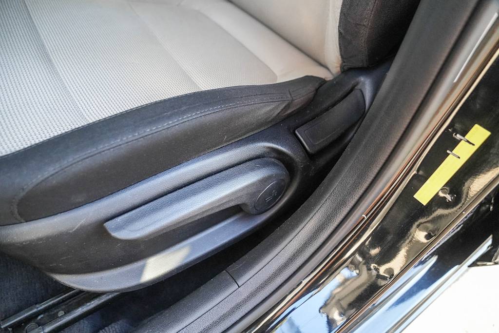 Thumbnail: 2019 Hyundai Accent - 23