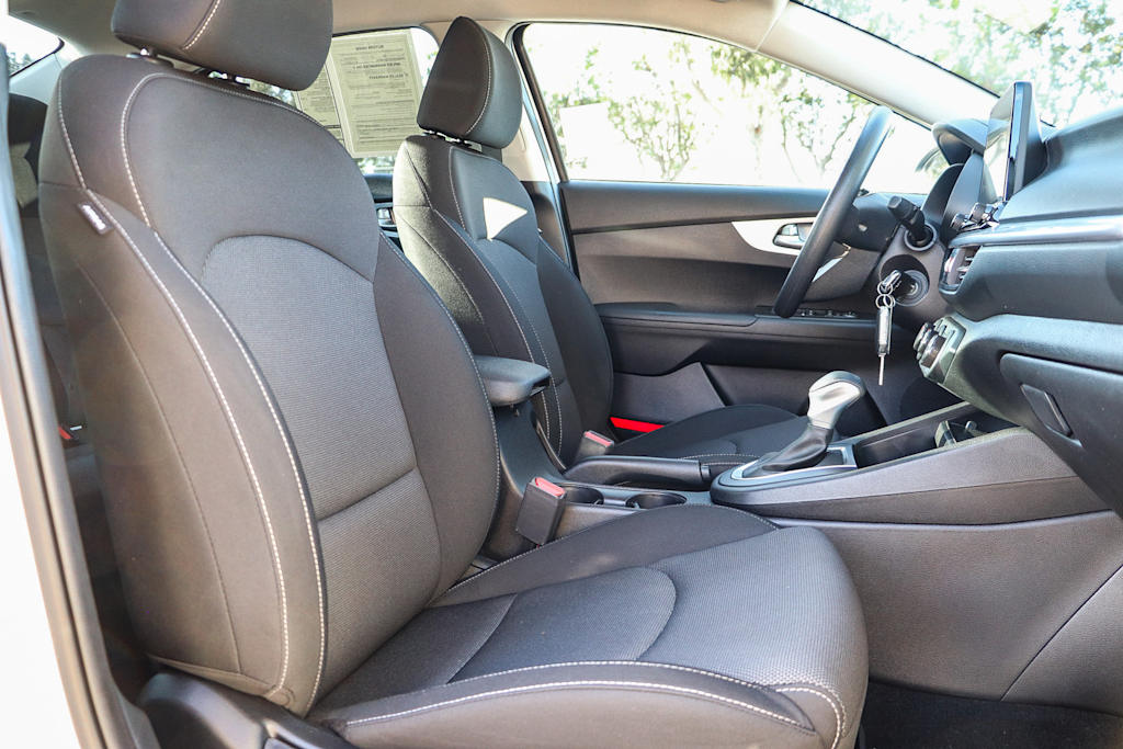 Thumbnail: 2023 Kia Forte - 10