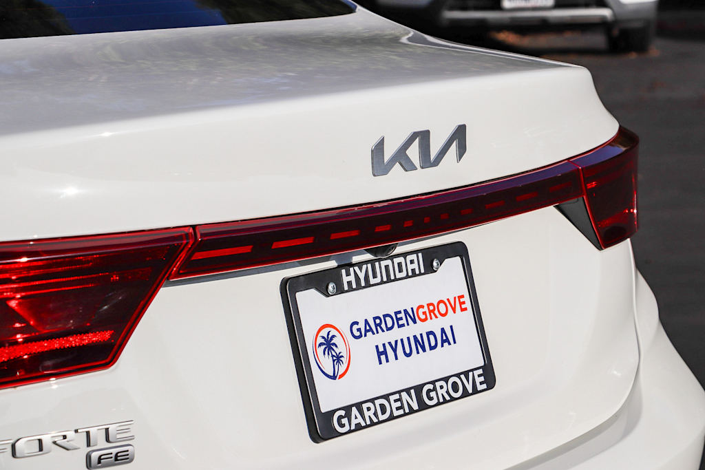 Thumbnail: 2023 Kia Forte - 6