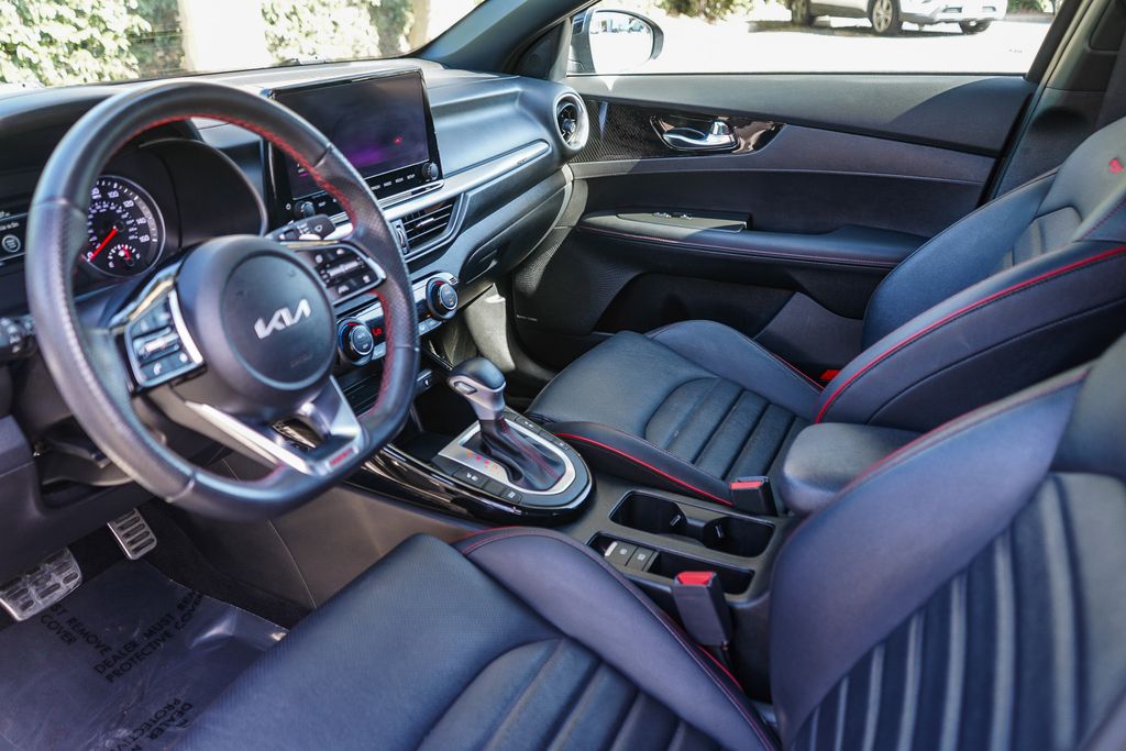 Thumbnail: 2023 Kia Forte - 11