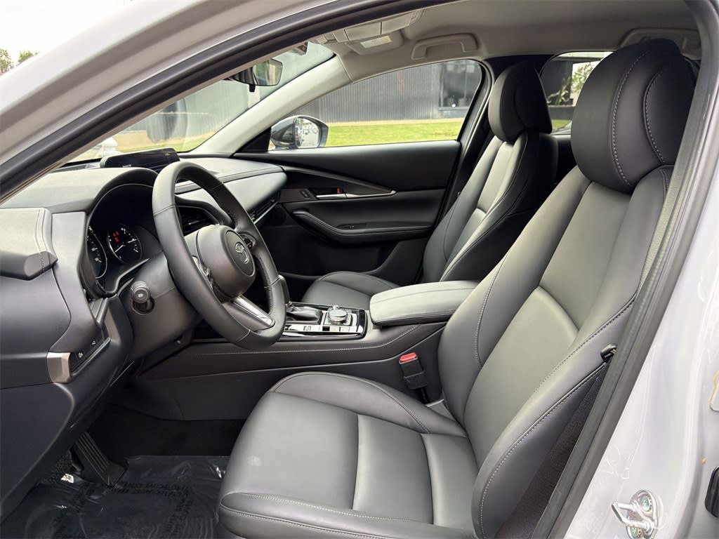 Thumbnail: 2025 Mazda CX-30 - 10