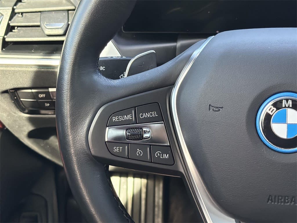 Thumbnail: 2023 BMW 3 Series - 24