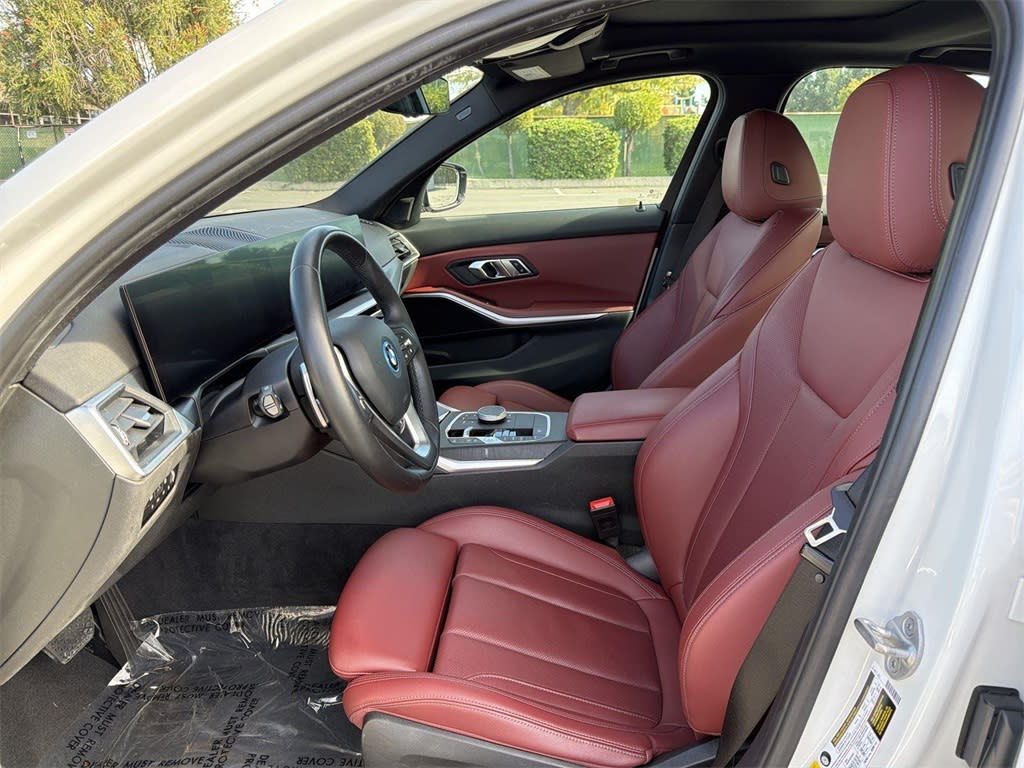 Thumbnail: 2023 BMW 3 Series - 10