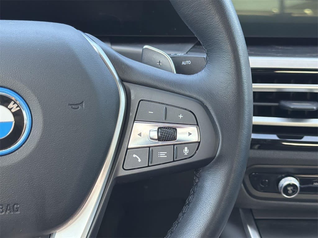 Thumbnail: 2023 BMW 3 Series - 25