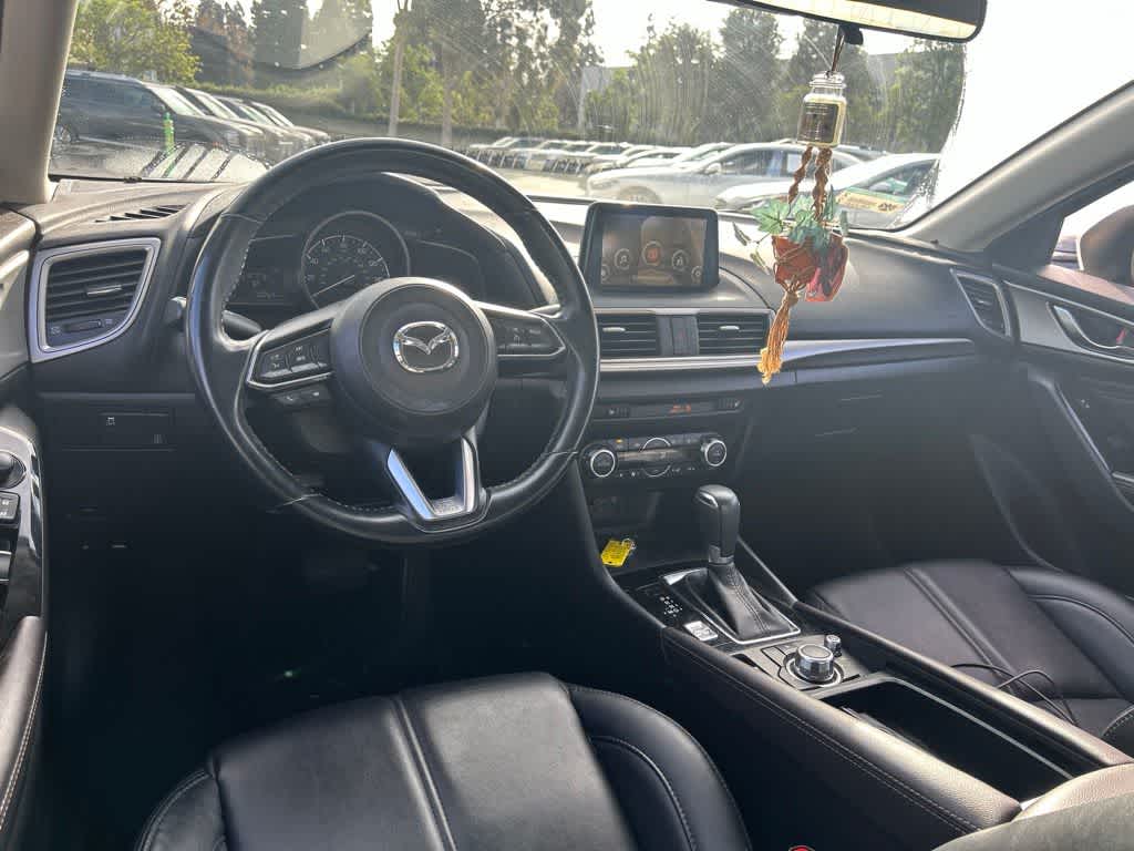 Thumbnail: 2017 Mazda Mazda3 - 2