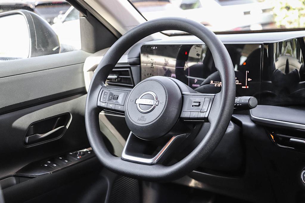 Thumbnail: 2025 Nissan Kicks - 8