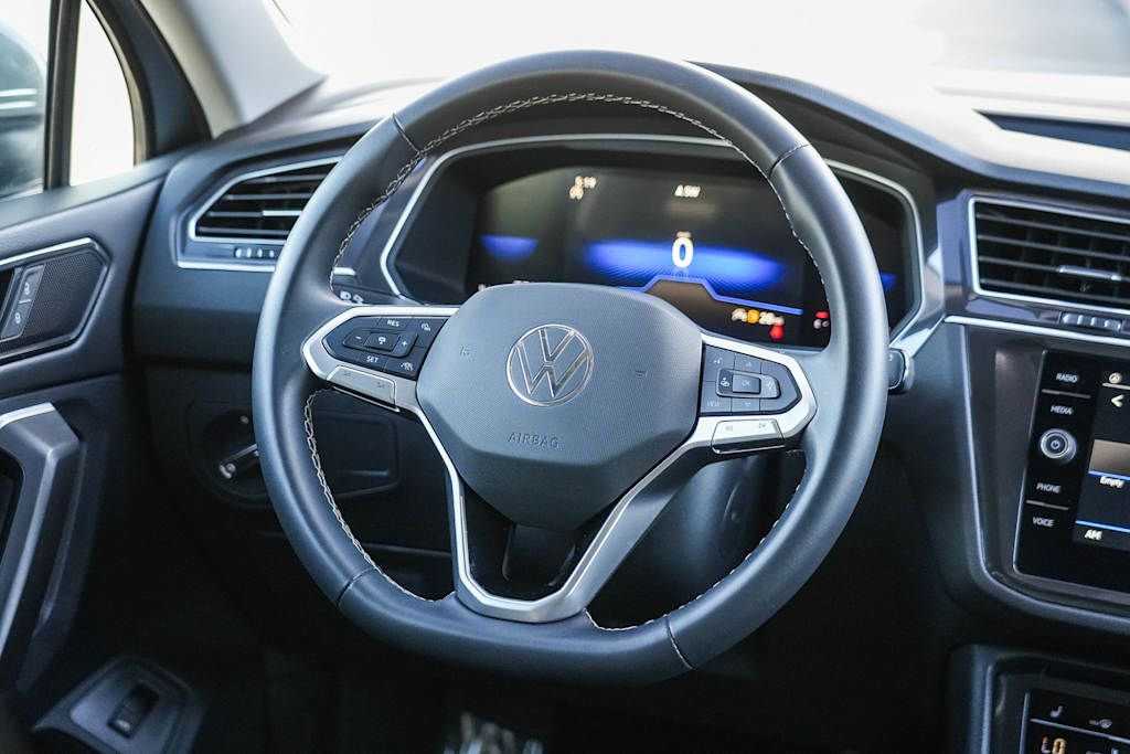 Thumbnail: 2024 Volkswagen Tiguan - 9