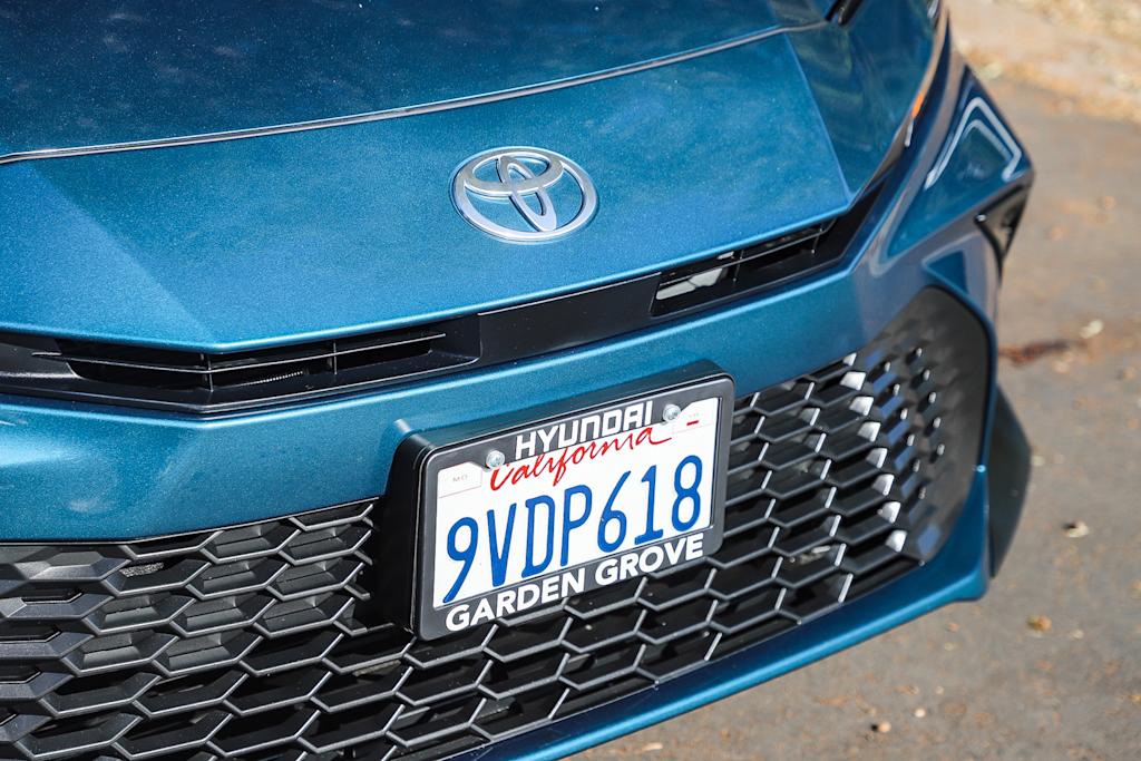 Thumbnail: 2025 Toyota Camry - 19