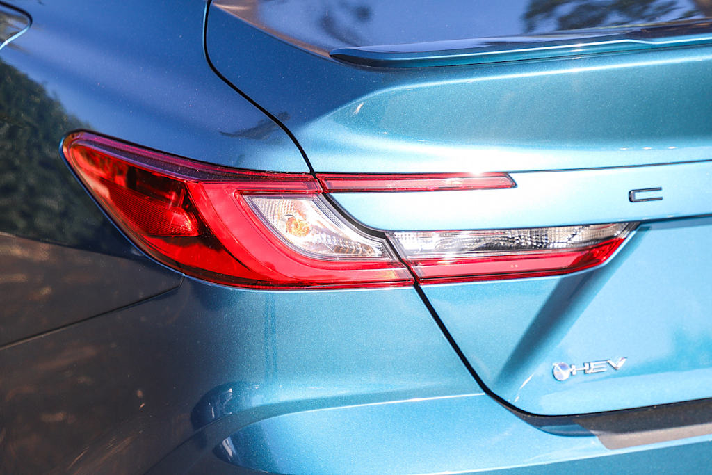 Thumbnail: 2025 Toyota Camry - 21